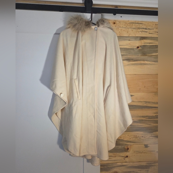 Vintage Alex Hayes 80s Ivory Wool Cape Poncho with Fur Hood Long Coat size Small
